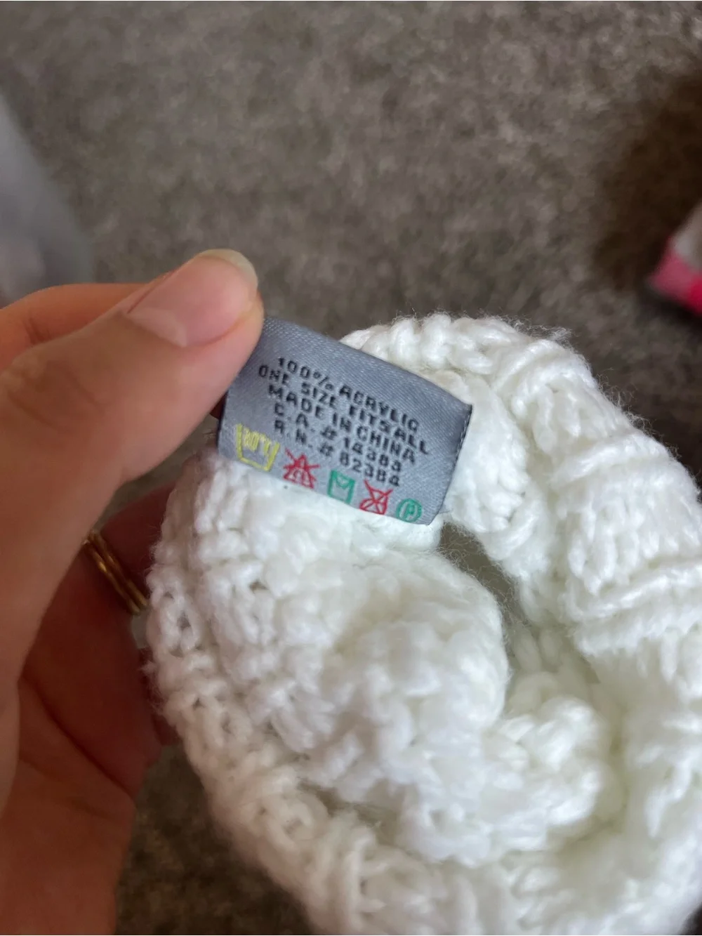 Aldo Cream Cable Knit Wool Mittens